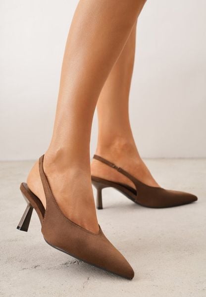 Ciemnobrązowe Czółenka VICES Typu Slingback na Geometrycznej Szpilce Aziressa. Brązowe czółenka damskie Renee, bez wzorów, bez obcasa, na szpilce. Za 79.99 zł.
