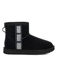UGG Skórzane botki "W Classic Mini Side Logo II" w kolorze czarnym rozmiar: 39. Czarne botki damskie Ugg, ze skóry, bez obcasa, bez zapięcia. Za 674.45 zł.