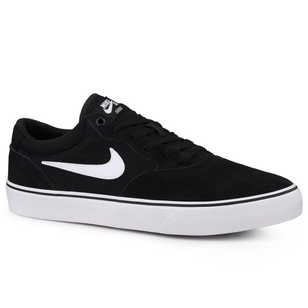 Buty męskie trampki sportowe Nike SB CHRON 2. Czarne trampki i tenisówki męskie Nike, bez wzorów, bez zapięcia. W wyprzedaży za 279.00 zł.