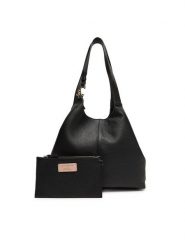 Coccinelle Torebka E1 SHA 11 02 01 Czarny. Czarne torebki klasyczne damskie Coccinelle, bez wzorów, ze skóry, bez dodatków. Za 1,339.00 zł.