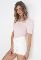 Różowa Wiskozowa Bluzka z Krótkimi Rękawami i Dekoltem z Siatki Janetta. Czerwone bluzki damskie Born2be, s, bez wzorów, z wiskozy, eleganckie, bez kołnierzyka, bez ramiączek. Za 109.99 zł.