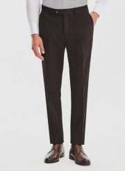 PAKO LORENTE – Ciemnobrązowe spodnie garniturowe. Brązowe spodnie wizytowe męskie Pako Lorente, z elastanu. Za 599.99 zł.