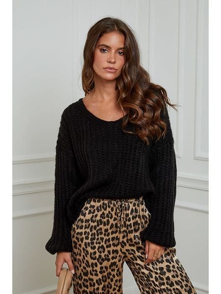 L'armoire de Suzette Sweter w kolorze czarnym rozmiar: 38/40. Czarne swetry klasyczne damskie L'armoire de Suzette, l, z wełny, bez kołnierzyka. Za 178.79 zł.