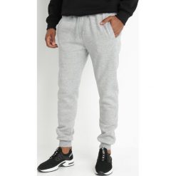 Szare Spodnie Argothoe. Szare spodnie dresowe męskie Born2be, bez wzorów, z dresówki. Za 39.99 zł.