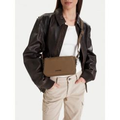 Torebka G-Star Raw. Brązowe torebki klasyczne damskie G-Star Raw, bez wzorów, bez dodatków. Za 219.99 zł.