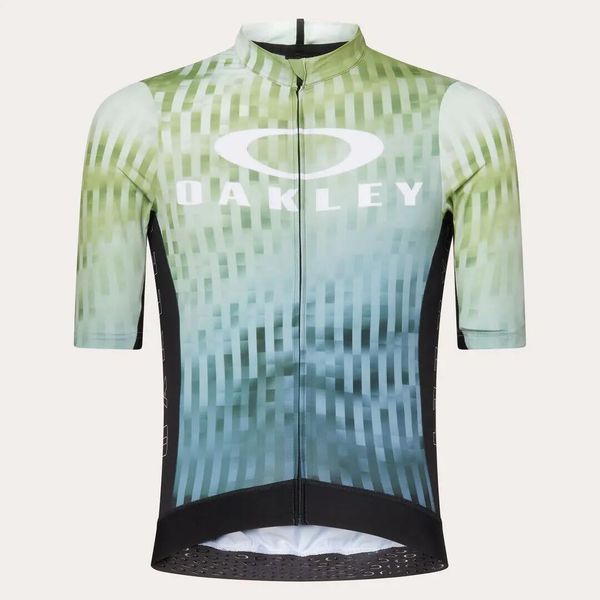 Koszulka męska Oakley ICON TRAINING wielokolorowa FOA407938-7DD r L. Brązowe t-shirty sportowe męskie Oakley, l, bez ramiączek, na fitness i siłownię. Za 439.45 zł.