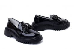 ARTIKER RELAKS 54C1660 czarny, półbuty damskie. Czarne półbuty damskie Artiker Relaks, bez wzorów, ze skóry, bez obcasa, na obcasie. Za 229.90 zł.
