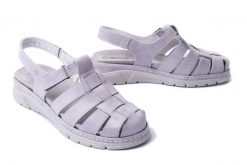 SUAVE 720018-09 ivory, sandały damskie. Szare sandały damskie Suave, bez wzorów, z gumy, bez obcasa, na koturnie. Za 315.92 zł.