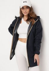 Granatowa Kurtka Wiatrówka o Wydłużonym Fasonie z Kapturem Axerinta. Niebieskie kurtki damskie Born2be, m, bez wzorów, z kapturem. Za 189.99 zł.