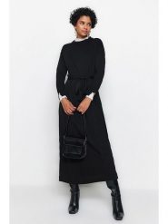 Trendyol Sukienka dzianinowa w kolorze czarnym rozmiar: S. Czarne sukienki damskie Trendyol, s, bez wzorów, z dzianiny, bez kołnierzyka, bez ramiączek, maxi. Za 86.99 zł.