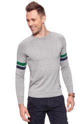 MĘSKI SWETER WRANGLER RAGLAN KNIT MID GREY MEL W8615PR37 112132311. Szare swetry męskie Wrangler, m, z aplikacjami, z bawełny, bez kołnierzyka. W wyprzedaży za 89.99 zł.