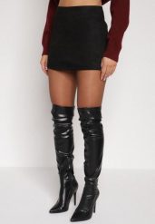 Czarne Spódnico-Szorty Zdobione Imitacją Kieszeni z Tyłu Sewrela. Czarne szorty damskie Born2be, z aplikacjami, z koronki, eleganckie. Za 79.99 zł.