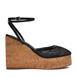 Sandały Badura. Czarne sandały damskie Badura, bez wzorów, bez obcasa, na koturnie. Za 249.99 zł.