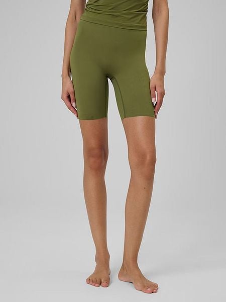 4F Szorty sportowe w kolorze khaki rozmiar: M. Brązowe spodenki sportowe damskie 4f, m, z materiału, outdoorowe. Za 77.95 zł.