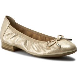 Baleriny CAPRICE - 9-22166-28 Beige Glitter 409. Żółte baleriny damskie Caprice, bez wzorów, z nubiku, bez obcasa, na płaskiej podeszwie. W wyprzedaży za 159.00 zł.