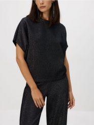 T-shirt z metalizowaną nicią - czarny. Czarne t-shirty damskie Reserved, l, bez wzorów, z dzianiny, bez kołnierzyka. Za 69.99 zł.
