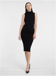 Orsay Top dzianinowy w kolorze czarnym rozmiar: S. Czarne topy damskie ORSAY, s, bez wzorów, z dzianiny, bez kołnierzyka. Za 43.57 zł.