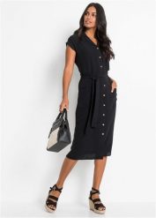Sukienka koszulowa z wiązanym paskiem. Czarne sukienki damskie bonprix, bez wzorów, bez kołnierzyka, bez ramiączek, koszulowe. Za 139.99 zł.