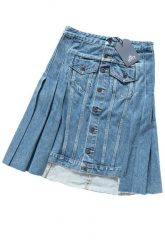 SPÓDNICA JEANSOWA LEVI’S Made & Crafted 577060000. Niebieskie spódniczki damskie Levi's, s, bez wzorów, z jeansu, trapezowe. W wyprzedaży za 99.99 zł.