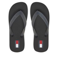 Japonki Tommy Jeans. Czarne klapki damskie Tommy Jeans, bez wzorów, z jeansu, bez obcasa. Za 79.99 zł.