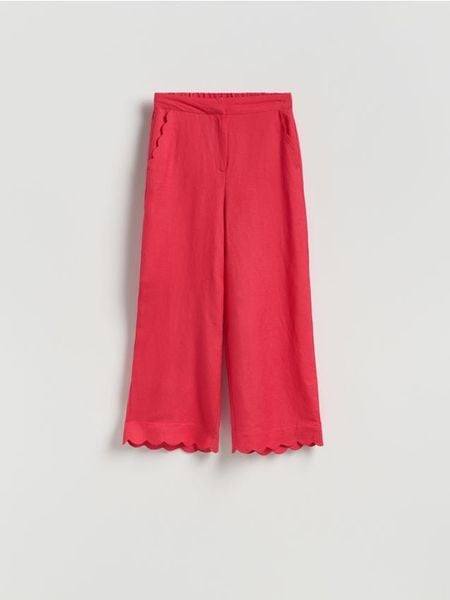 Spodnie z lnem - czerwony. Czerwone spodnie materiałowe damskie Reserved, bez wzorów, z wiskozy. Za 139.99 zł.