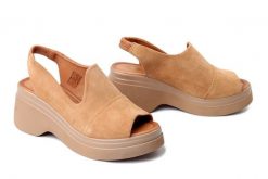 ARTIKER RELAKS 58C2045 a.tan, sandały damskie. Brązowe sandały damskie Artiker Relaks, bez wzorów, ze skóry, bez obcasa, na obcasie. Za 274.90 zł.