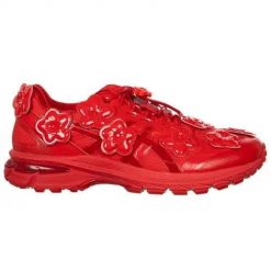Buty do chodzenia damskie Asics Gel-Terrain. Czerwone buty sportowe na co dzień damskie Asics, z aplikacjami, z jeansu, trekkingowe. Za 974.00 zł.
