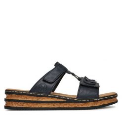Klapki Rieker. Czerwone klapki damskie Rieker, bez wzorów, bez obcasa. Za 329.99 zł.