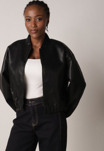 Czarna Kurtka Bomberka z Imitacji Skóry o Krótkim Kroju Edalindra. Czarne kurtki damskie Born2be, l, bez wzorów, z jeansu, bez kaptura. Za 119.99 zł.