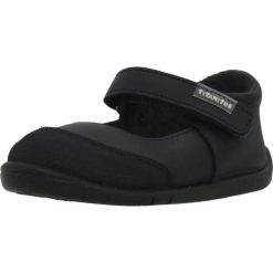 Buty TITANITOS C500 GAIA MERCEDITA GAIA Czarny. Czarne obuwie trekkingowe damskie TITANITOS, na fitness i siłownię. Za 199.99 zł.