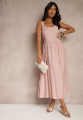 Różowa Rozkloszowana Sukienka z Wiskozy Milunisa. Czerwone sukienki damskie Renee, na co dzień, m, bez wzorów, z jeansu, eleganckie, bez kołnierzyka, bez ramiączek, maxi, rozkloszowane. W wyprzedaży za 69.99 zł.
