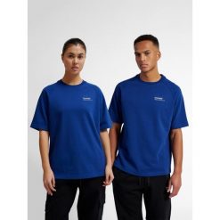 Koszulka Hummel Tech Loose. Niebieskie t-shirty sportowe męskie HUMMEL, bez ramiączek, do piłki nożnej. Za 213.50 zł.