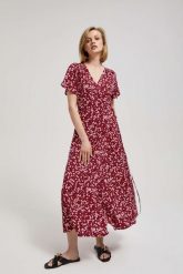 Sukienka maxi truskawkowa. Czerwone sukienki damskie MOODO, bez wzorów, z wiskozy, bez kołnierzyka, bez ramiączek, maxi. W wyprzedaży za 69.99 zł.