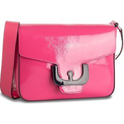 Torebka COCCINELLE - EJ7 Mini Bag E1 EJ7 15 01 01 Glossy Pink P14. Czerwone listonoszki damskie Coccinelle, bez wzorów, z lakierowanej skóry, lakierowane, bez dodatków. Za 1,049.00 zł.
