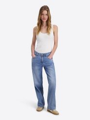 Timezone Dżinsy "Cora" - Comfort fit - w kolorze niebieskim rozmiar: W28/L34. Niebieskie jeansy damskie Timezone. Za 197.63 zł.