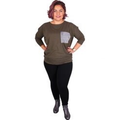 Kimonowa bluzka angora z kieszenią oversize khaki NOWOŚĆ. Brązowe bluzki damskie Moda Size Plus Iwanek, plus size, bez wzorów, z tkaniny, biznesowe, bez kołnierzyka, plus size, bez ramiączek. Za 95.00 zł.
