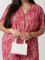 Koszula z krótkim rękawem - różowy. Czerwone koszule damskie Sinsay, l, bez wzorów, bez kołnierzyka, plus size, bez ramiączek. Za 59.99 zł.