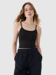 4F Crop-top slim damski - czarny M. Czarne topy damskie 4f, m, bez wzorów, z dzianiny, bez kołnierzyka. W wyprzedaży za 19.99 zł.