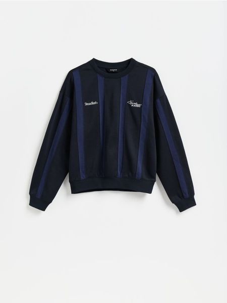Bluza z nadrukiem na plecach - granatowy. Niebieskie bluzy bez kaptura męskie Reserved, l, z bawełny. Za 129.99 zł.