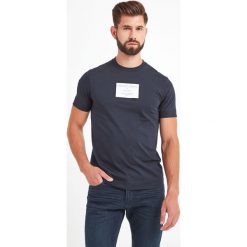 T-SHIRT EMPORIO ARMANI. T-shirty męskie Emporio Armani, m, bez wzorów, bez kołnierzyka. Za 419.00 zł.