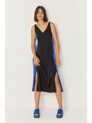 SKFK Sukienka "Uda" w kolorze niebiesko-czarnym rozmiar: 36. Czarne sukienki damskie SKFK, bez wzorów, z bawełny, bez kołnierzyka, bez ramiączek, midi. Za 187.99 zł.