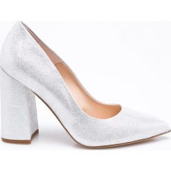 Solo Femme - Czółenka. Szare czółenka damskie Solo Femme, bez wzorów, z materiału, bez obcasa, na obcasie. W wyprzedaży za 159.90 zł.