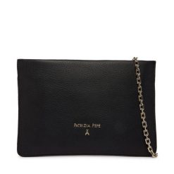 Torebka Patrizia Pepe. Czarne torebki klasyczne damskie Patrizia Pepe, bez wzorów, bez dodatków. Za 729.99 zł.