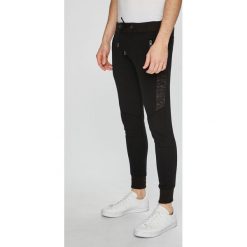 Brave Soul - Spodnie. Niebieskie spodnie materiałowe męskie Brave Soul, bez wzorów, z bawełny, casualowe. W wyprzedaży za 59.90 zł.