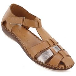 Skórzane sandały damskie brązowe T.Sokolski L5208. Brązowe sandały damskie T.Sokolski, bez wzorów, ze skóry, bez obcasa, na koturnie. Za 249.99 zł.