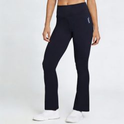 Szerokie legginsy Softee Magnitude w kolorze czarnym. Czarne legginsy damskie Softee, m, bez wzorów, z elastanu. Za 180.99 zł.