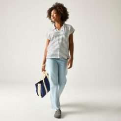 Damska koszulka z kołnierzykiem i krótkim rękawem Lorana. Białe t-shirty damskie Regatta, bez wzorów, z bawełny, bez kołnierzyka. Za 179.99 zł.