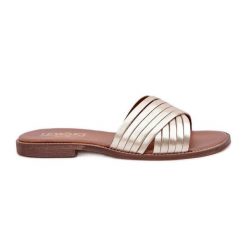 Skórzane Damskie Klapki Lewski Shoes 3682 Złote złoty. Żółte klapki damskie bez wzorów, ze skóry, bez obcasa, na płaskiej podeszwie. Za 397.00 zł.