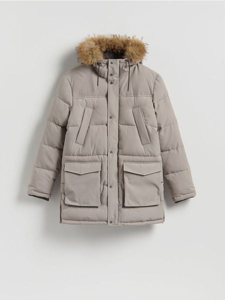Pikowana parka z kapturem - beżowy. Brązowe parki męskie Reserved, l, bez wzorów, z tkaniny. W wyprzedaży za 279.99 zł.