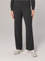 Spodnie z prążkowanej dzianiny - szary. Szare spodnie materiałowe damskie Sinsay, bez wzorów, z dzianiny. Za 49.99 zł.